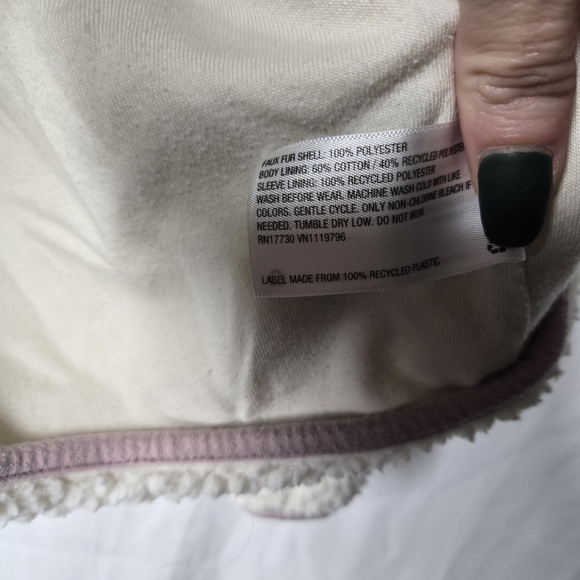 Size Medium 7/8 Cat & Jack Cream and Pink Kids Fleece Jacket Like New Patchwork - Picture 4 of 4